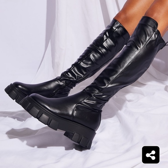 PrettyLittleThing Shoes - Prettylittlething Black Extreme Chunky Sole Knee High Boots